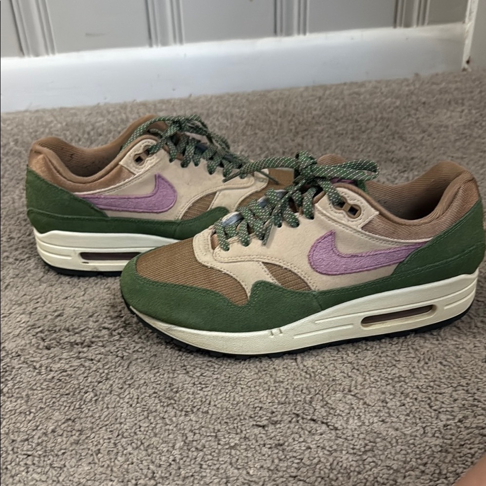 Nike Green and Purple Sneakers Air Max 1